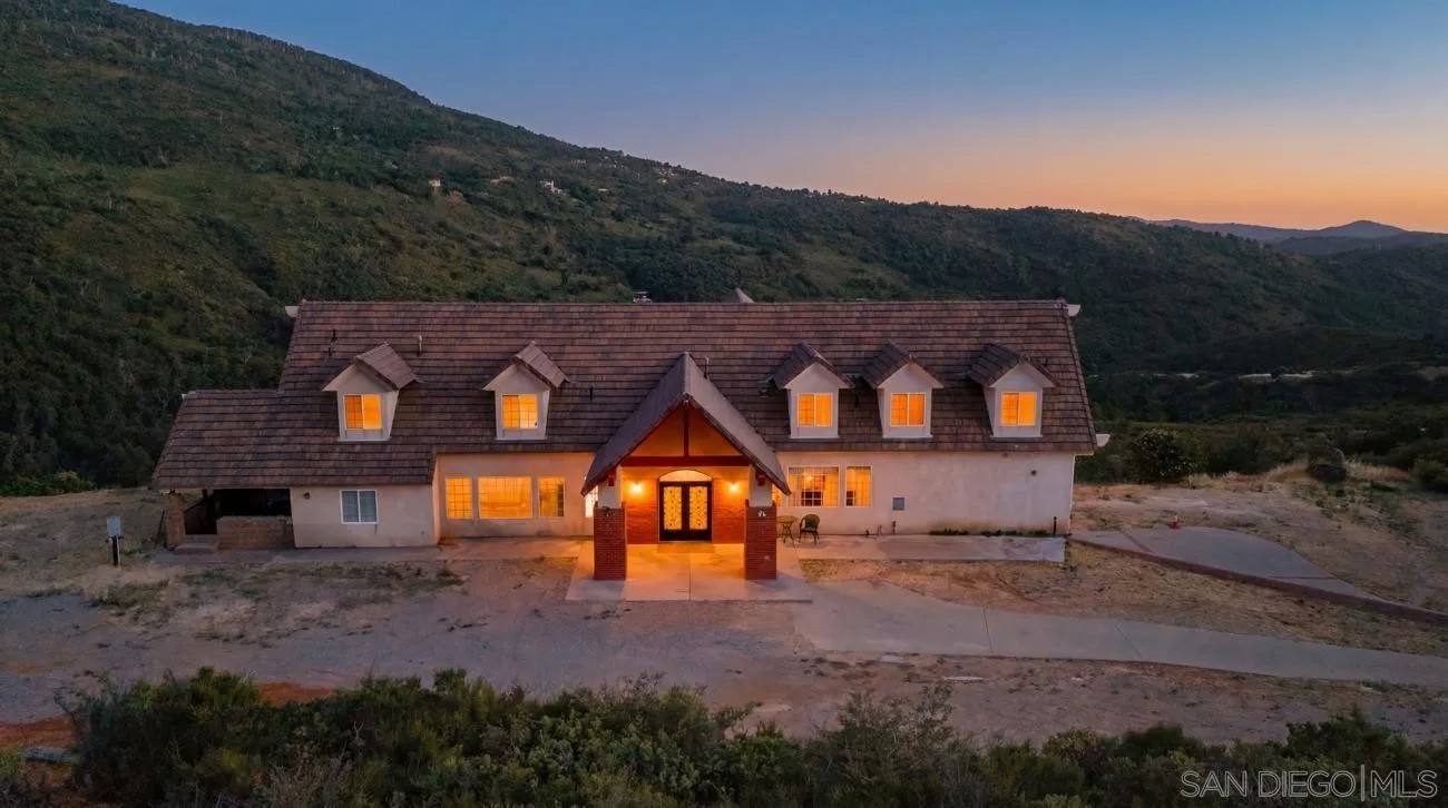 2101 Coulter Lane